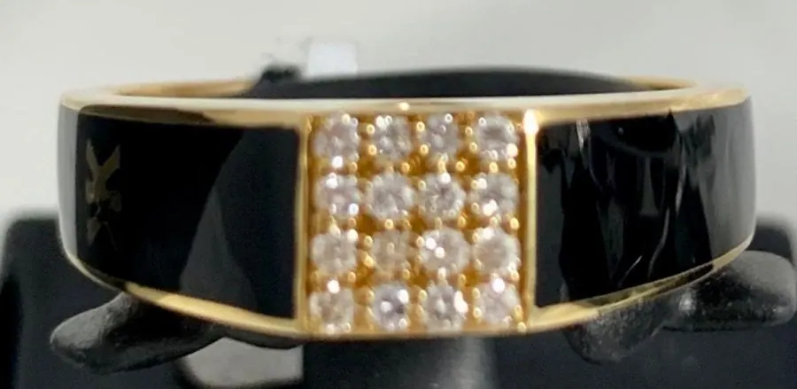 Korloff Yasmine Diamond Ring 
9163DLNOJ
Pink gold, exclusive Korloff-cut diamond, lacquer
Black Lacquer
METAL: White gold 750/1000