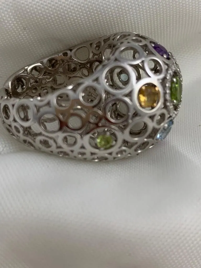 Korloff Diamond / Sapphire Ring
KR1A08/2WG  
Precious Gold Collection by Korloff PARIS view 2