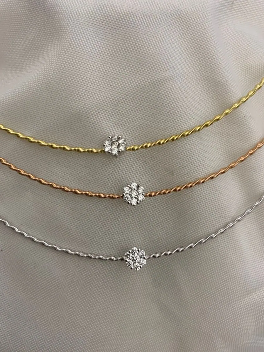 Öro Trend Yellow Gold Diamond Necklace view 3