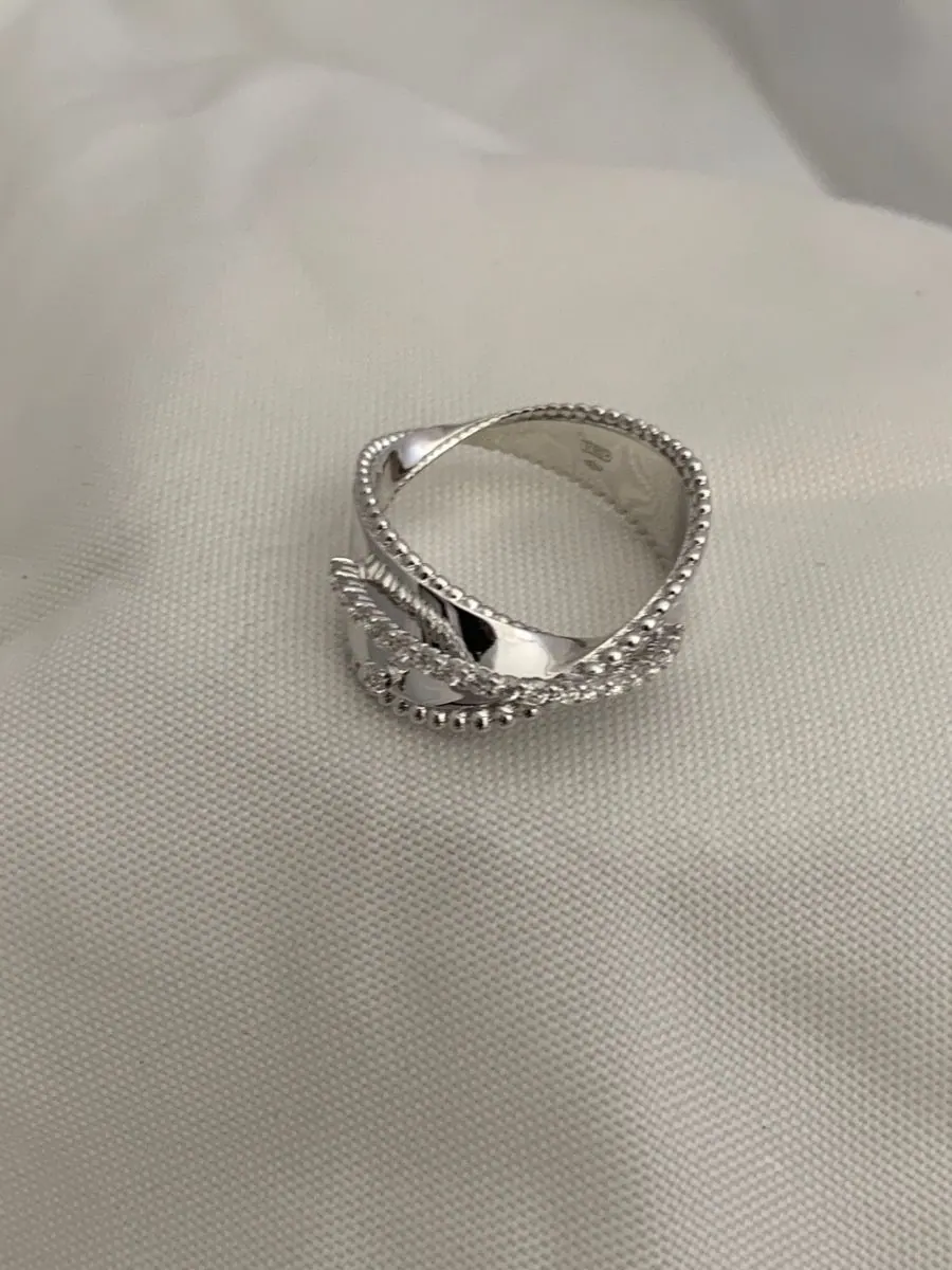 Öro Trend White Gold Diamond Ring
Diamond view 4