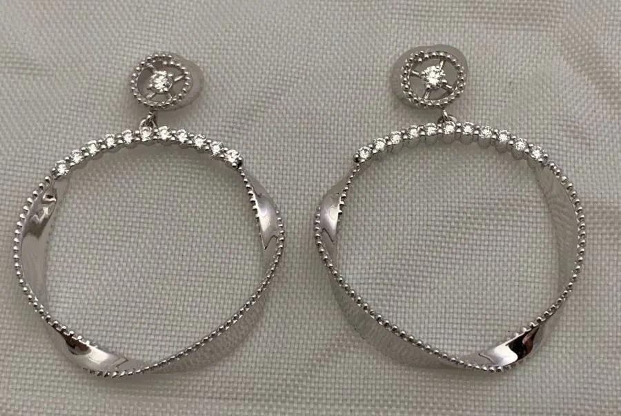 Öro Trend White Gold Diamond Earrings with friction backs