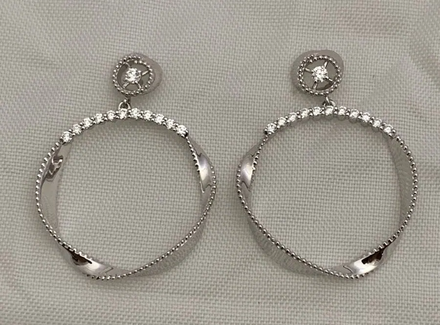 Öro Trend White Gold Diamond Earrings with friction backs view 2