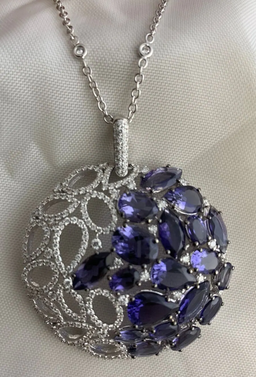 Öro Trend White Gold Diamond & Iolite Necklace