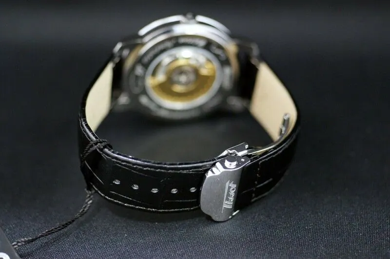 Tissot Heritage Navigator160th Anniversary COSC Special Edition view 3