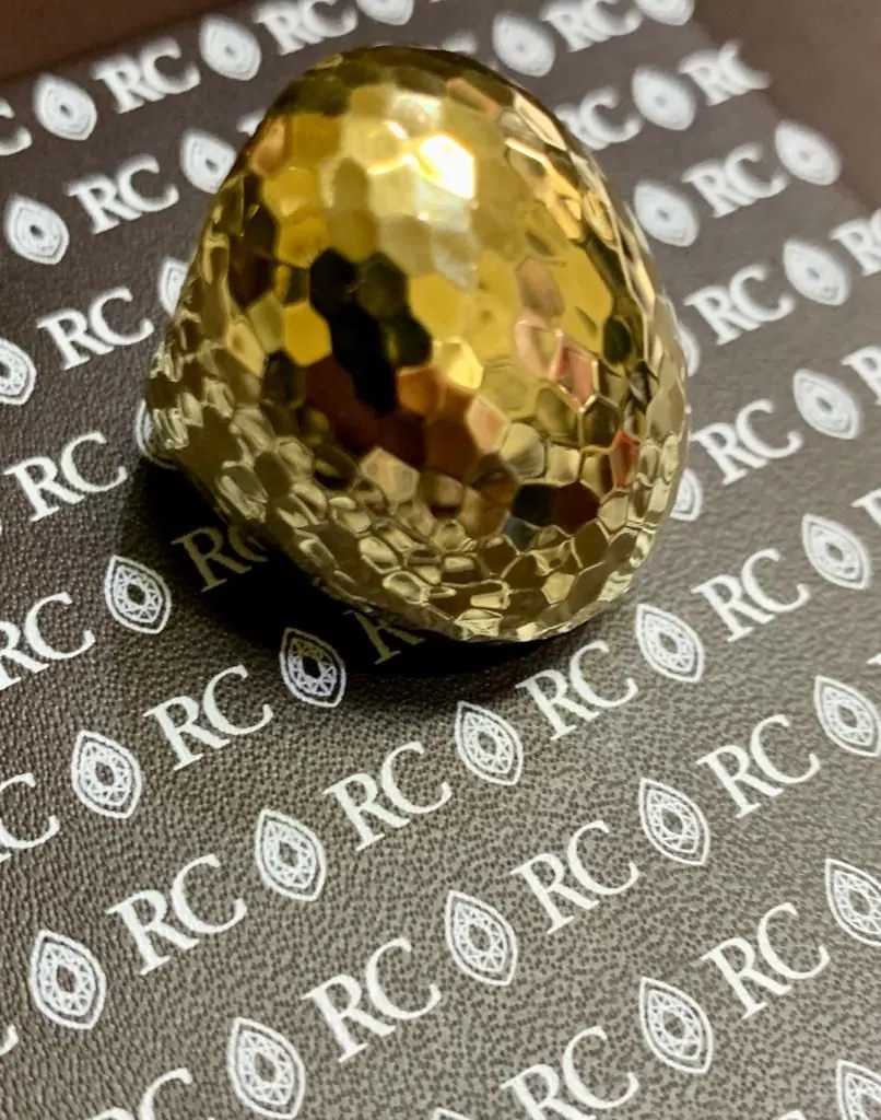 18k Yellow Yold Roberto Coin Martellato Hammered Oval Ring.