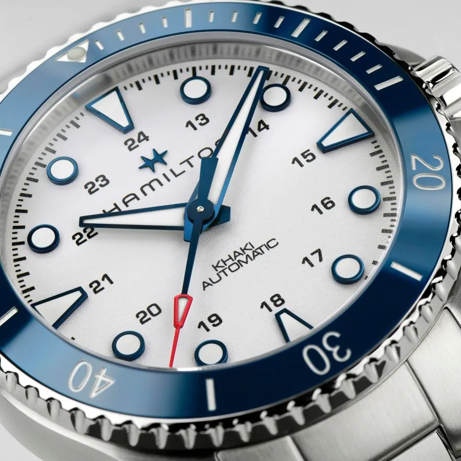 KHAKI NAVY
SCUBA AUTO
Automatic 43mm 
H82505150 view 2
