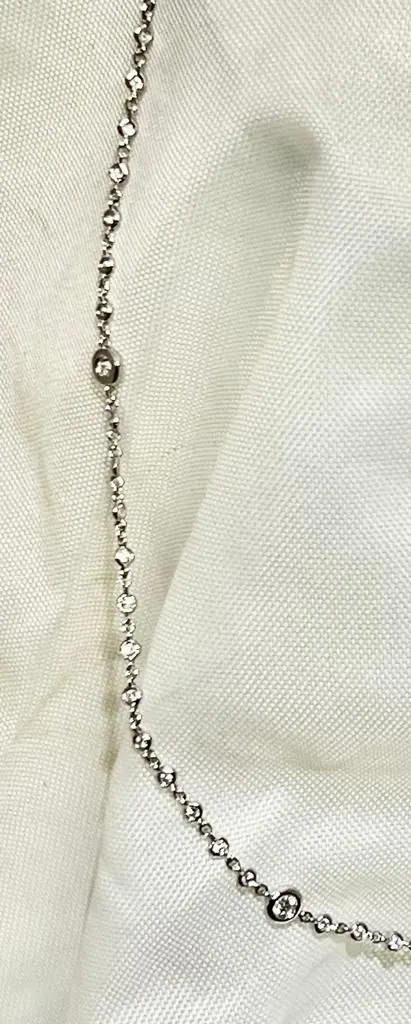 18 K white gold Oro Trend Italian diamond bezel set Chain view 2
