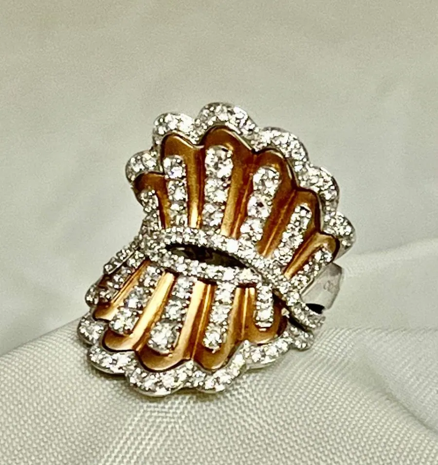 18K White & Rose Gold Öro Trend Italian Diamond Ring view 4