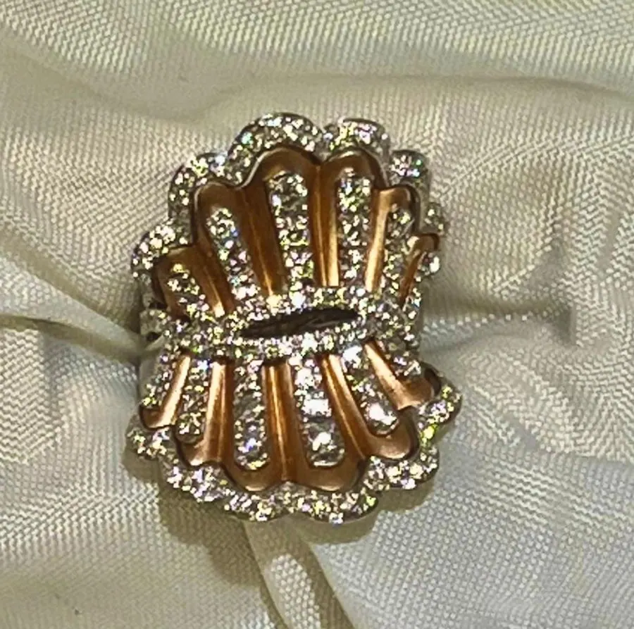 18K White & Rose Gold Öro Trend Italian Diamond Ring view 5