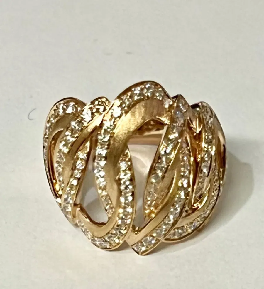 18k Rose Gold Öro Trend Italian diamond Ring. view 3
