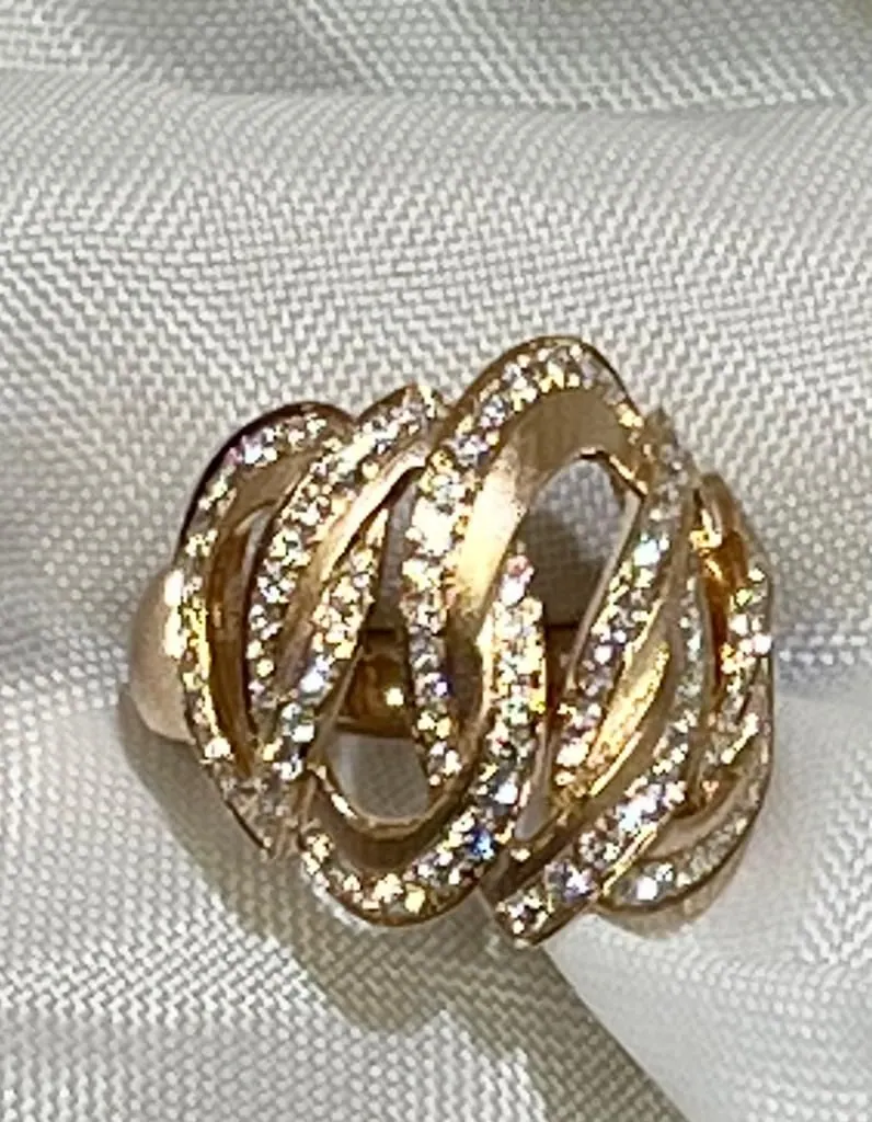 18k Rose Gold Öro Trend Italian diamond Ring. view 6