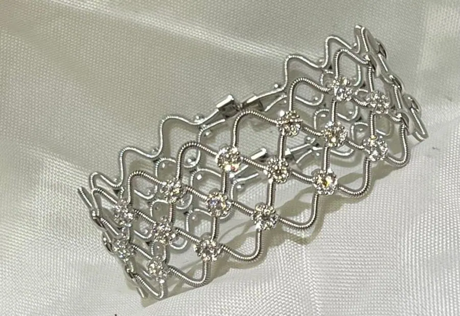 18k White gold Öro Trend Italian diamond Bracelet.