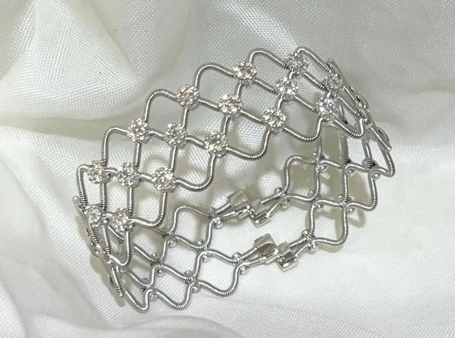 18k White gold Öro Trend Italian diamond Bracelet. view 2