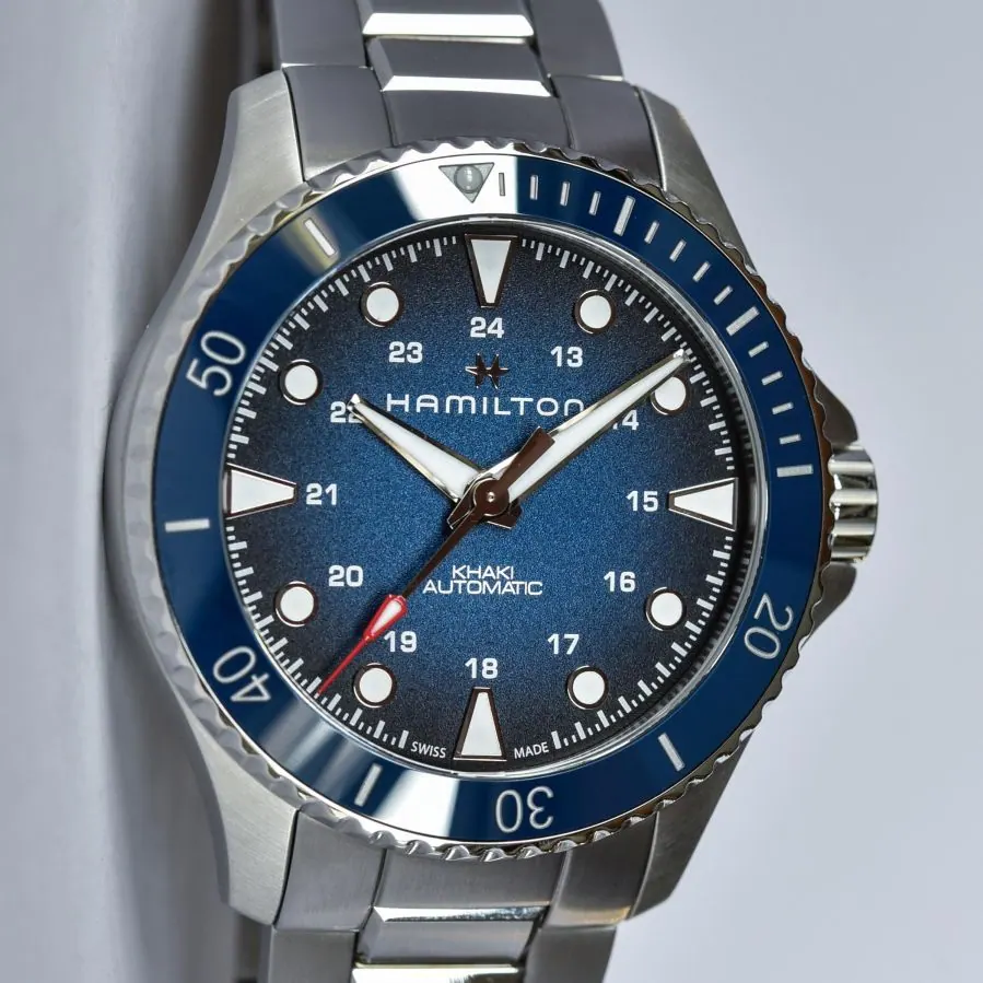 KHAKI NAVY
SCUBA AUTO
Automatic | 43mm | H82505140