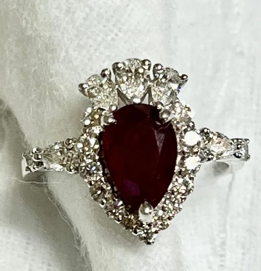 18K White Gold Diamond and Ruby Ring