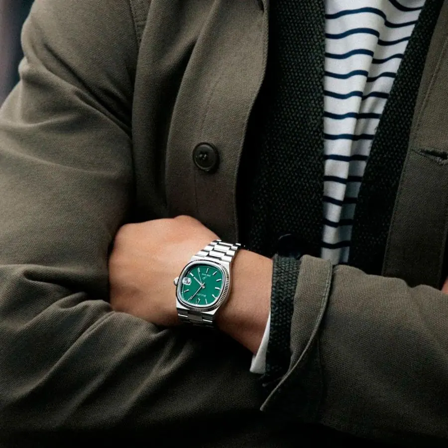 Bulova Super Seville Day-Date Green Dial view 3
