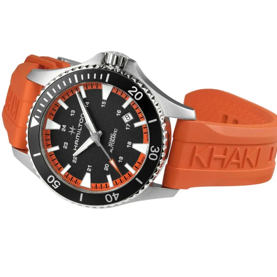 Hamilton Khaki Navy Scuba Auto 40mm view 4