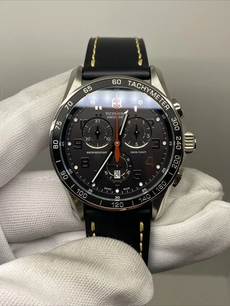 Victorinox Fieldforce Chrono 42mm view 3