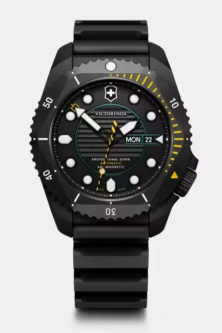 VICTORINOX DIVE PRO AUTOMATIC 300m view 3