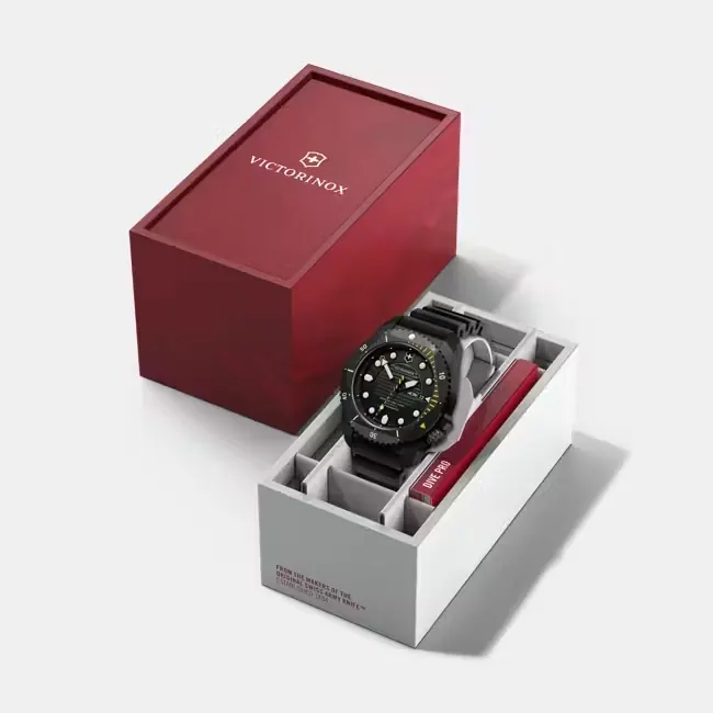 VICTORINOX DIVE PRO AUTOMATIC 300m view 5