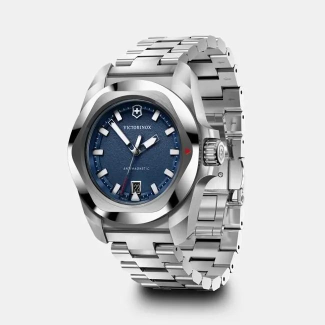 Victorinox I.N.O.X 41mm Blue Dial Bracelet view 3