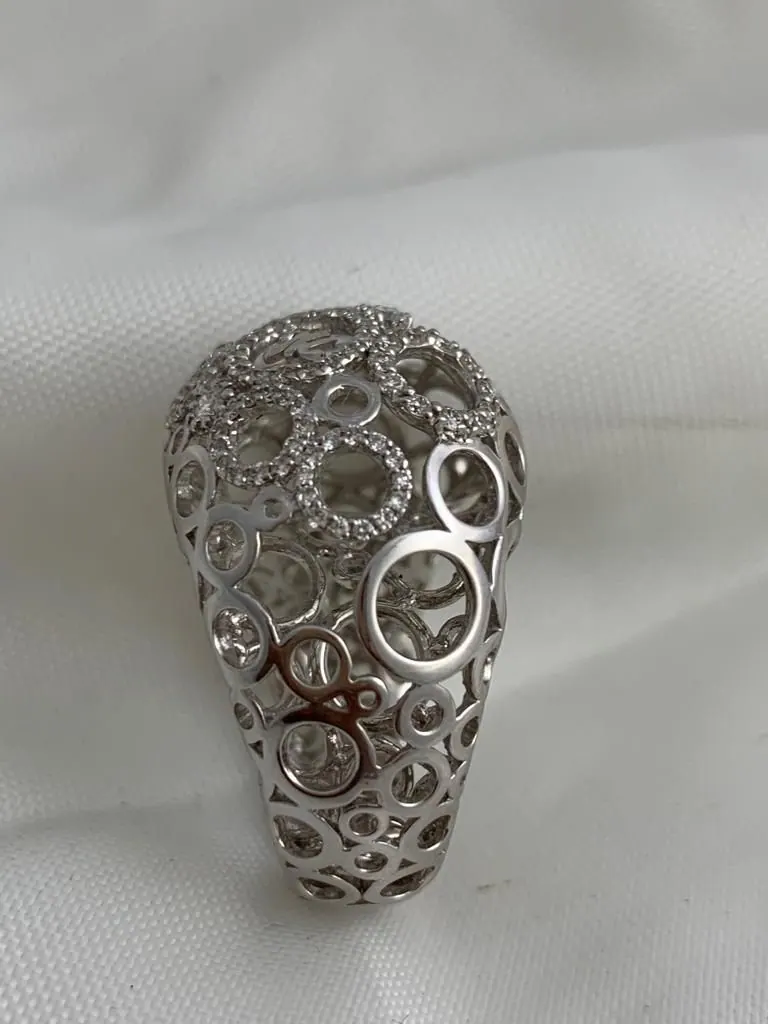 Korloff Diamond Ring
KR1A07WG  
Precious Gold Collection by Korloff PARIS view 2