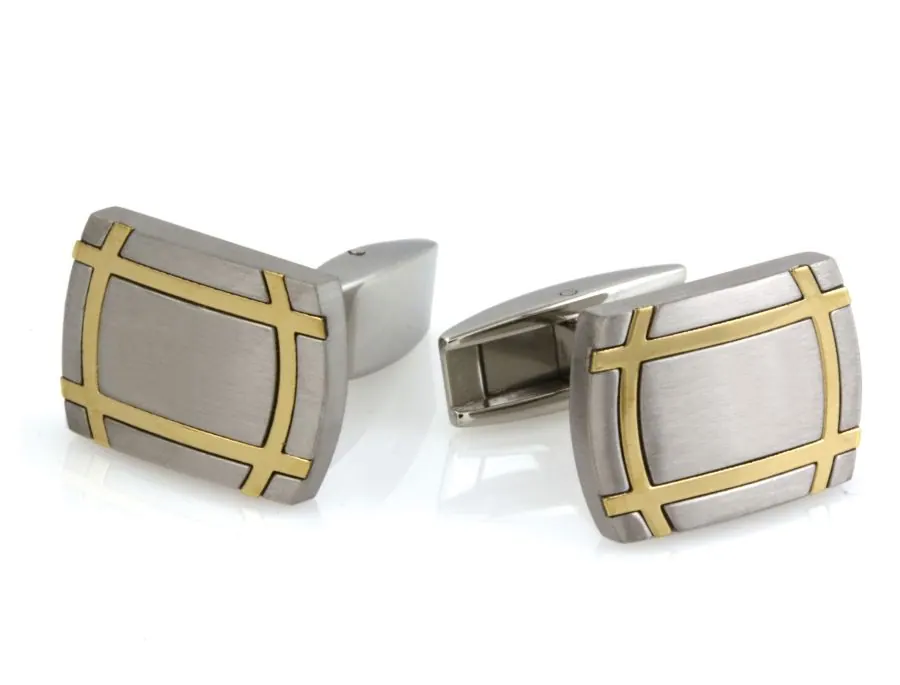 TCL/008
Legère Stainless steel Cuff Links. Lea finish and gold-tone bands.
